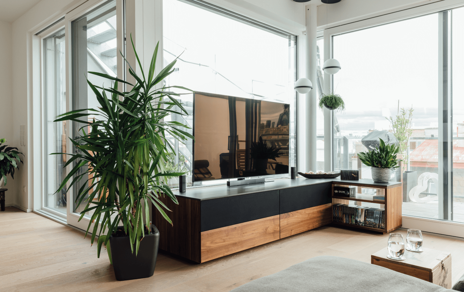 Meuble TV en bois Massif - Fabrication Artisanale - Plum'art